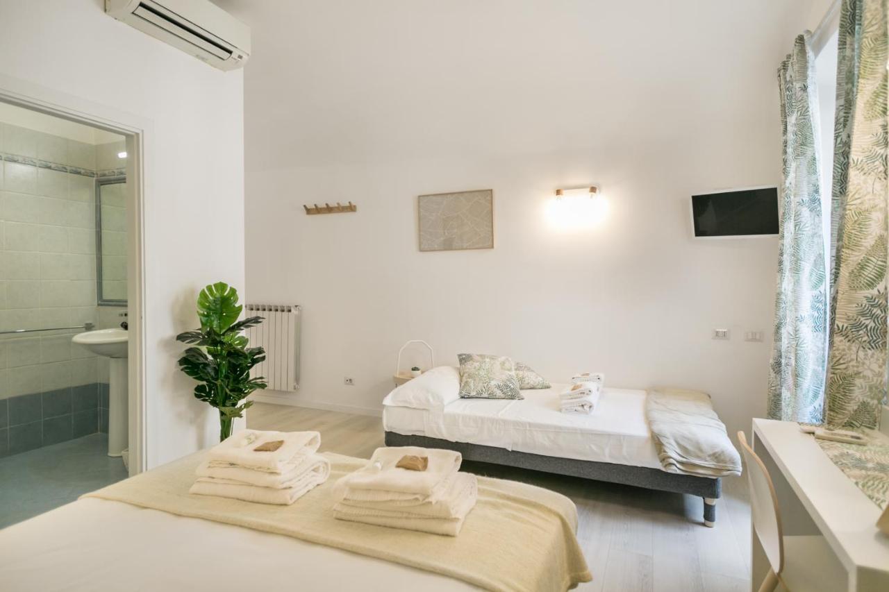 White Candia Guesthouse Rom Exterior foto