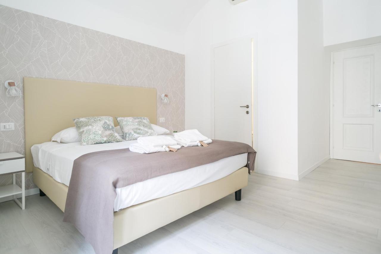 White Candia Guesthouse Rom Exterior foto
