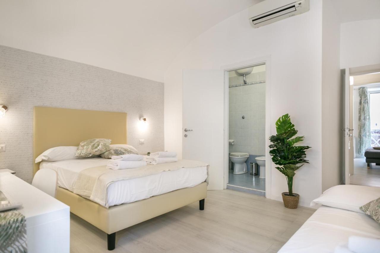 White Candia Guesthouse Rom Exterior foto