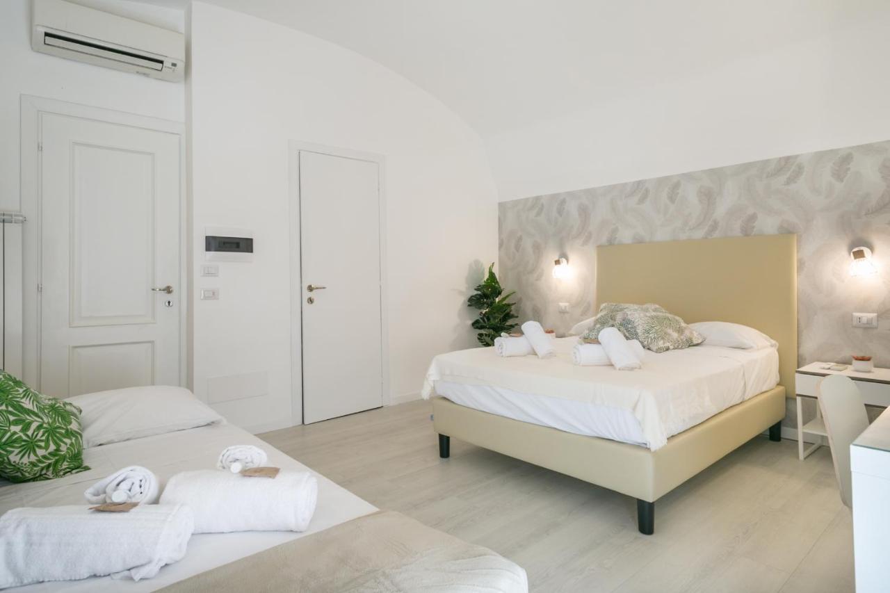White Candia Guesthouse Rom Exterior foto