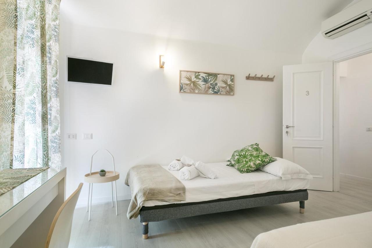 White Candia Guesthouse Rom Exterior foto